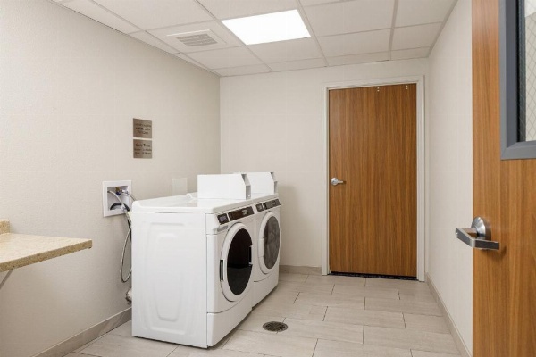 Fairfield Inn & Suites by Marriott Salina image 21